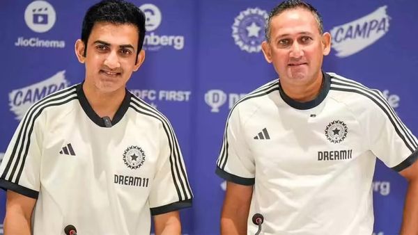 ఈ ఇద్దరిలో ఒకరు అవుట్?