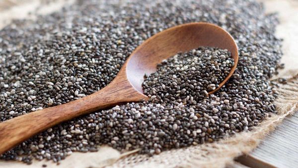 ప్రతి రోజు చియా గింజలు తింటున్నారా - అయితే, ఇది తెలుసుకోవాల్సిందే..!!