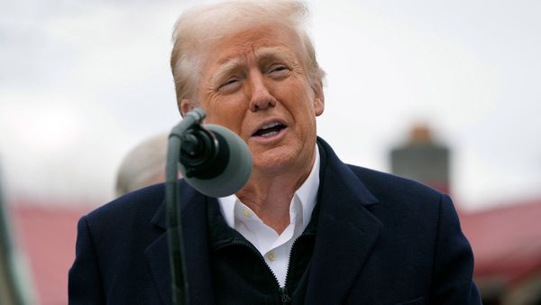 అమెరికాలో పుట్టే వారికి ట్రంప్ అదిరిపోయే గిఫ్ట్.. ఖాతాలో 1000 డాలర్లు!