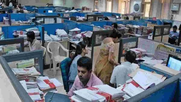 తెలంగాణ ఉద్యోగులకు, జర్నలిస్ట్ లకు అదిరిపోయే శుభవార్త!