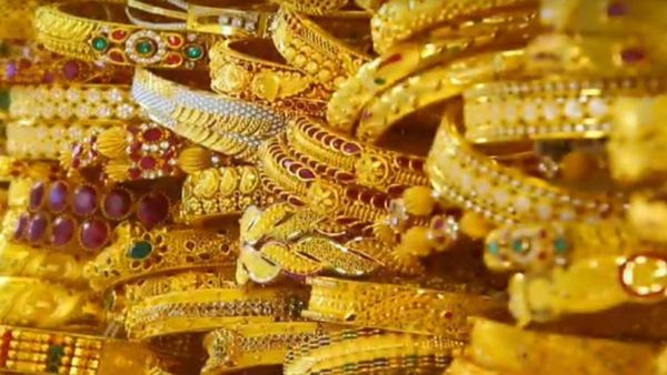బంగారం ధరలు.. తలకిందులు