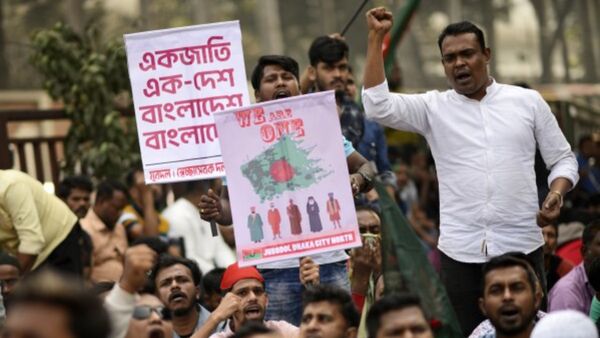 భారతీయుల వర్క్ పర్మిట్ల రద్దు? బంగ్లా సర్కార్ కు అల్టిమేటం..!