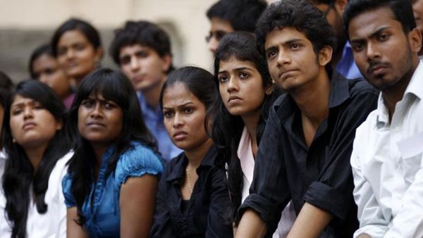 ఆ ఉద్యోగుల ఖాతాలో 15వేలు.. అప్లై చేసుకోటానికి త్వరపడండి!