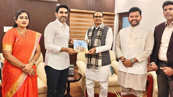 'మొంథా' బీభత్సం: కేంద్ర మంత్రితో మంత్రులు లోకేష్, అనిత భేటీ