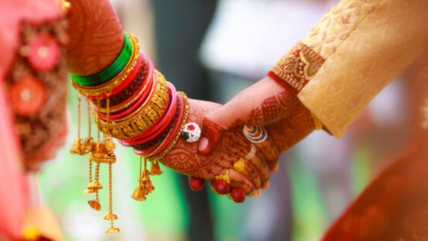 భర్త టైం కేటాయించడం లేదని నవ వధువు ఏం చేసిందంటే..?