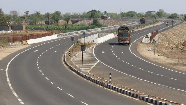 జాతీయ రహదారులపై కేంద్రం గుడ్ న్యూస్: ఇకపై రూ. 1.5 లక్షలు