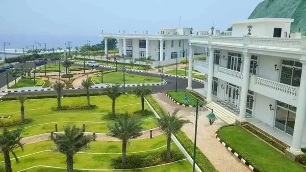 రుషికొండ పైన మళ్ళీ నిర్మాణాలు- కీలక ప్రతిపాదనలు..!!