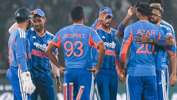 హుటాహుటిన ఆసుపత్రిలో అడ్మిట్ అయిన టీమిండియా స్టార్ బ్యాటర్