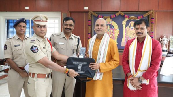 అలిపిరి టోల్ గేట్ వద్ద ఇకపై అవి తప్పనిసరి..!!