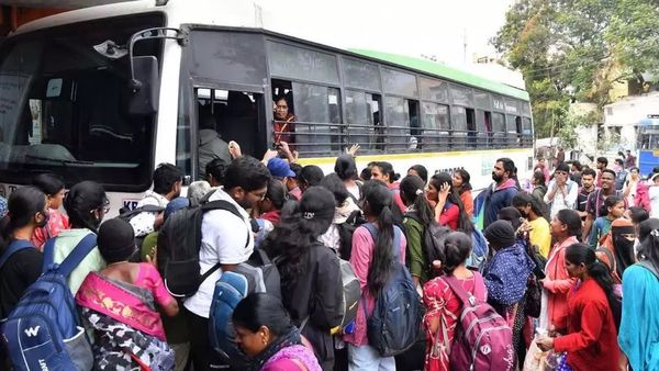 సంక్రాంతికి తెలంగాణా ఆర్టీసీ రికార్డ్ ఆదాయం.. 5రోజుల్లోనే అన్ని కోట్లా!