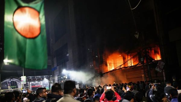 బంగ్లాదేశ్ లో మరో హిందువు దారుణ హత్య.. ఇప్పటికి ఐదుగురు..