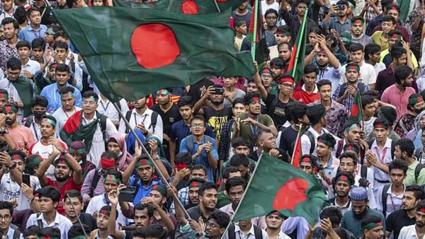 బంగ్లాదేశ్ వేదికగా అమెరికా వర్సెస్ చైనా సమరం.. ఎన్నికల జోక్యంతో రగడ !!