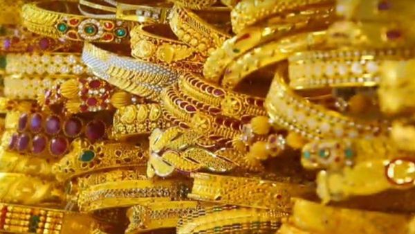 ఎడా పెడా వాత పెడుతున్న బంగారం