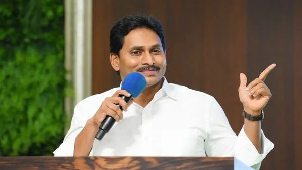 నాటి మా కృషి ఫలితమే నేడు భోగాపురంలో- వారికి జగన్ అభినందనలు..!!