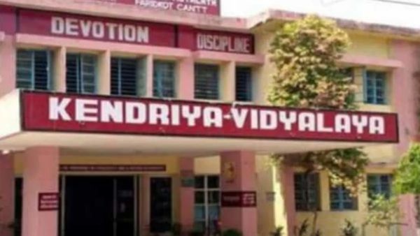 భారీ జీతంతో కేంద్రీయ విద్యాలయాల్లో టీచర్‌ ఉద్యోగాలు..!