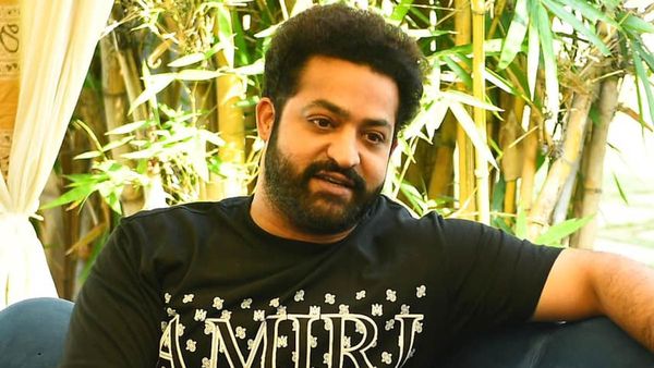 జూనియర్ ఎన్టీఆర్ వదులుకున్న ఇండస్ట్రీ హిట్ సినిమాలు