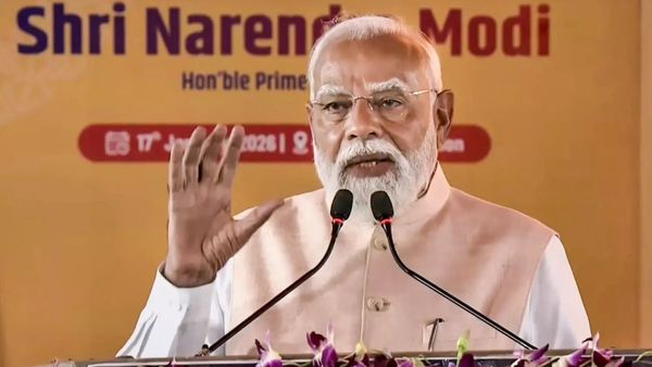 ట్రంపే తరిమేస్తుంటే.. ఇక మనకూ తప్పదు..! తేల్చేసిన మోడీ...!