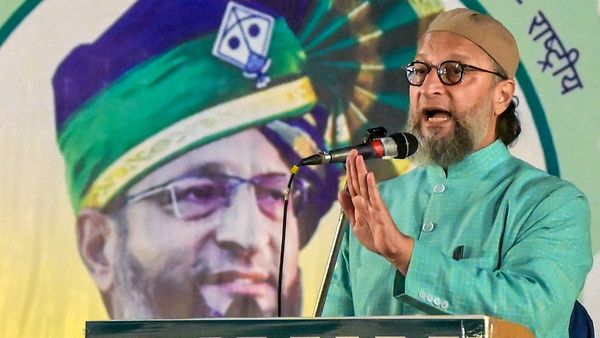 కాంగ్రెస్, ఎన్సీపీకి మజ్లిస్ పోటు- జోరుగా ఎగిరిన `గాలి` పటం