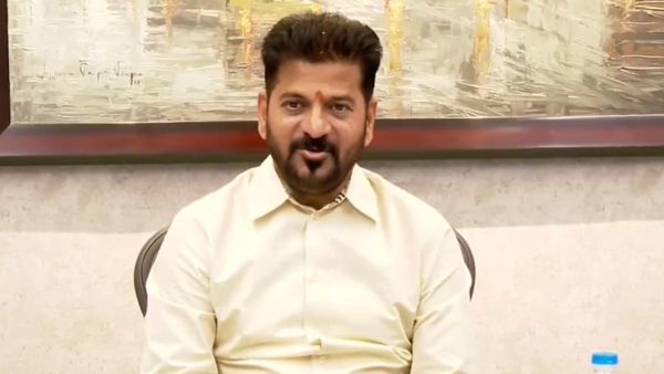 తెలంగాణలో స్కూల్ విద్యార్థులకు సీఎం తీపికబురు