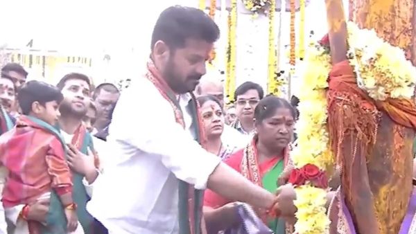 మేడారం సమ్మక్క సారలమ్మ గద్దెల సాక్షిగా.. రేవంత్