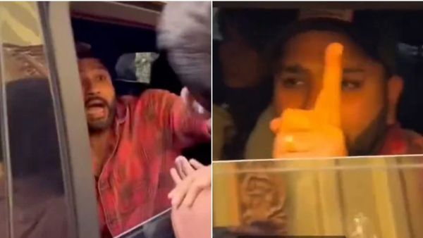 ఫ్యాన్స్ చేసిన పనికి బిత్తరపోయిన రోహిత్ శర్మ (వీడియో)