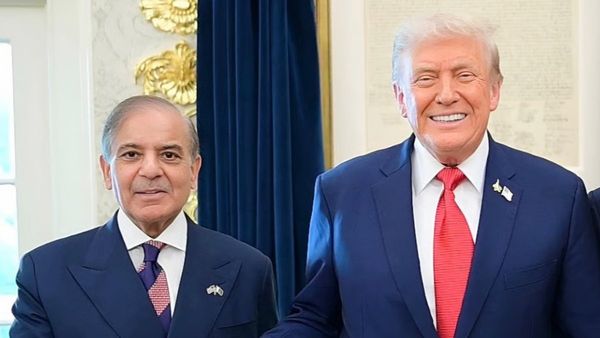 ట్రంప్ కు జిందాబాద్ కొట్టిన పాకిస్తాన్, 7 ముస్లిం దేశాలు: భారత్ కు చెక్?