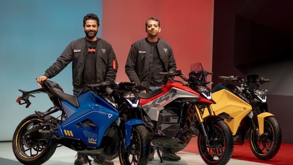 విమానం టెక్నాలజీతో బైక్స్‌ తయారీ.. హై పర్‌ఫార్మెన్స్‌ ఎలక్ట్రిక్ బైక్స్ కు ప్రాణం