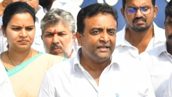 ఆ కుటుంబానికి రూ.కోటి న‌గ‌దు, ఐదెక‌రాల పొలం, ప్ర‌భుత్వ ఉద్యోగం!