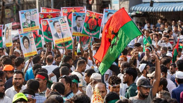 బంగ్లాదేశ్ ఎన్నికల్లో అనూహ్య మలుపు: కనీవినీ ఎరుగని భారీ మెజారిటీ సాధించిన పార్టీ