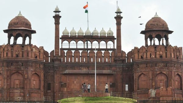 దేశ రాజధానిలో భారీ పేలుళ్లకు లష్కర్ పన్నాగం- కేంద్ర ఇంటెలిజెన్స్ బ్యూరో హెచ్చరిక