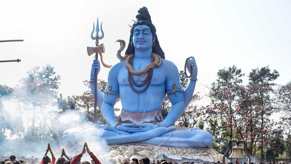 మహాశివరాత్రి రోజు గ్రహాల అద్భుత సంయోగం.. పరమేశ్వరుడి అనుగ్రహంతో సంపద పెరిగే రాశులు వీరే