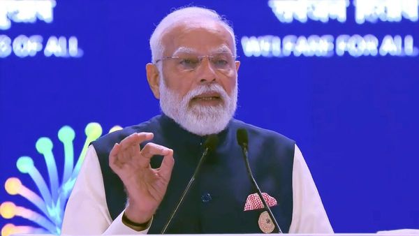 AI ను మనం శాసించాలి: PM Modi 'మానవ్' మంత్రం!