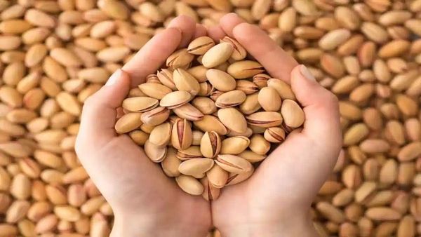 బరువు తగ్గాలంటే ఈ డ్రై ఫ్రూట్ తినండి.. కానీ