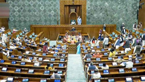 స్పీకర్ పై అవిశ్వాస తీర్మానం..: విపక్షాల స్కెచ్