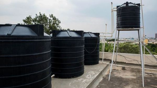 మీ ఇంటిపై వాటర్ ట్యాంక్ ఉందా? దానికి కచ్చితంగా వాస్తు ఉండాలి.. చూడండి..!