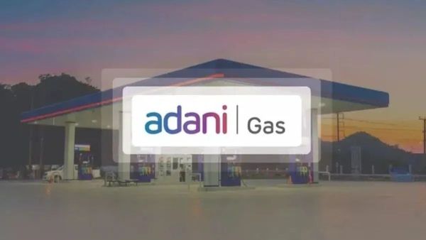 Adani Total gas: సంక్షోభం వేళ గ్యాస్ ధరలను తగ్గించిన అదానీ టోటల్ గ్యాస్..!!
