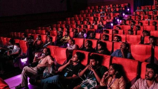 కోర్టు బ్యూటీ శ్రీదేవీ 