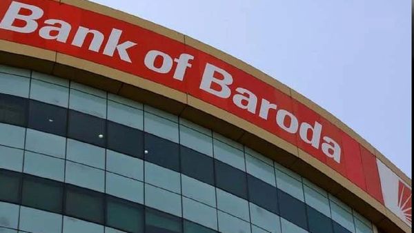 కళ్లు చెదిరే జీతంతో 