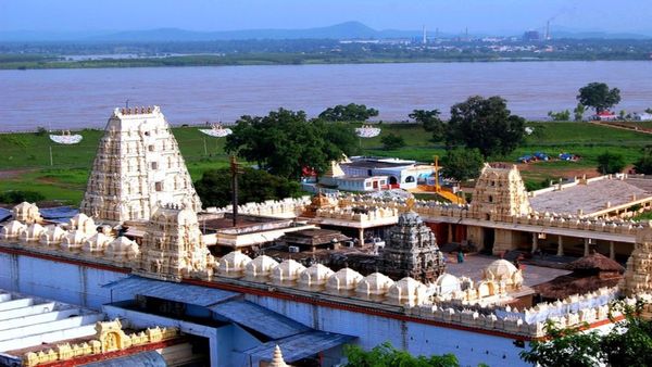 భద్రాద్రి రాముడికి మహర్దశ: ఆలయ అభివృద్ధికి రూ.351 కోట్లు విడుదల!