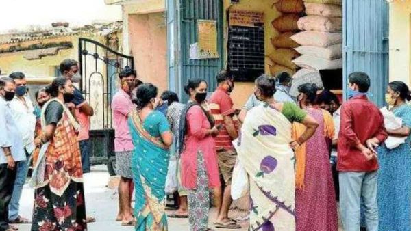 రేషన్ లబ్దిదారులకు కేంద్రం గుడ్ న్యూస్- మూడు నెలల కోటా ఒకేసారి పంపిణీ