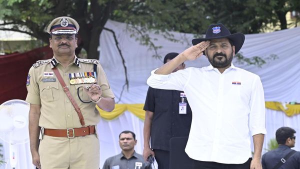 తెలంగాణ నూతన డీజీపీ ఖరారు, అనూహ్య ఎంపిక..!!