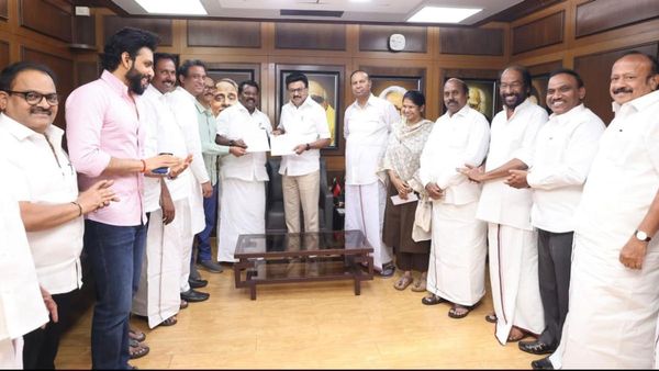 డీఎంకే- కాంగ్రెస్ సీట్లు సర్దుబాటు.. హస్తం పార్టీకి 28 సీట్లు..