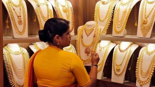 కుప్ప కూలుతున్న బంగారం ధరలు- బిగ్ డౌన్ ఫాల్