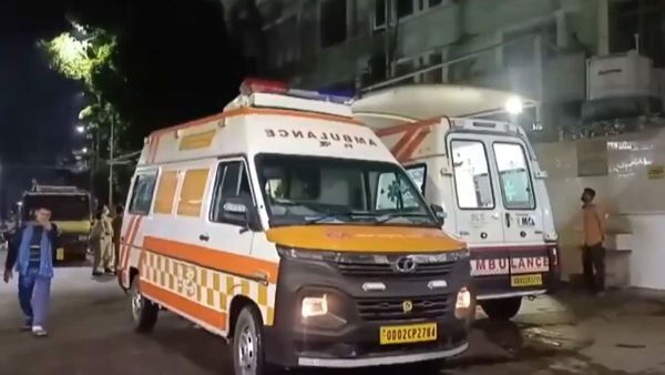 ఐసీయూను కబళించిన అగ్నికీలలు- 10 మంది మృతి