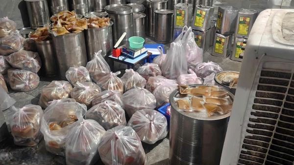 హైదరాబాద్‌‌ లో అమ్మేది నెయ్యి కాదు..! కొంటే మీరు షెడ్డుకే..!