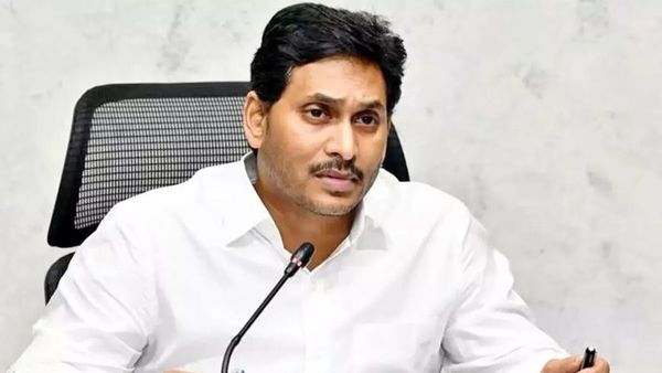 జగన్ లాంటి అన్న ఉంటే వేరే శత్రువు అవసరం లేదు!