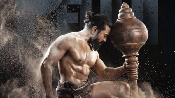 రామ్‌చరణ్ ‘పెద్ది’ గ్లింప్స్ పై రివ్యూ