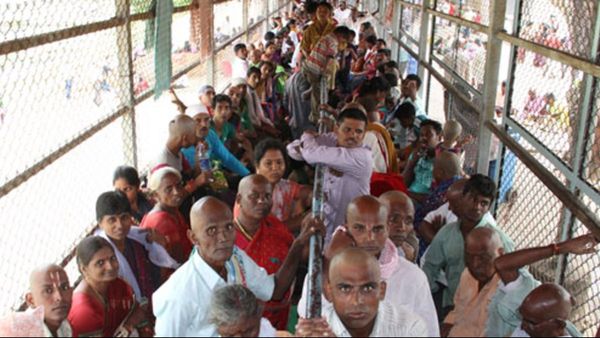 తిరుమల క్యూలైన్ లల్లో కఠిన నిబంధన