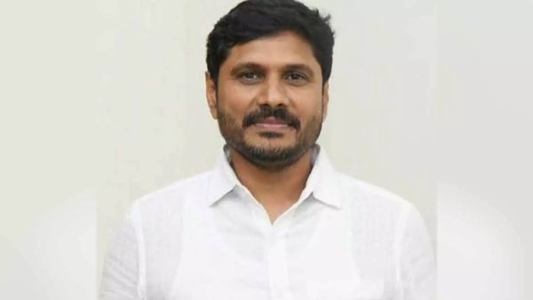వైసీపీ ప్రధాన కార్యదర్శి మళ్లీ అరెస్ట్
