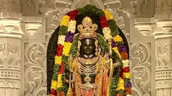 అయోధ్య బాల రాముడికి లస్సీ, ఫ్రూట్ జ్యూస్​- పువ్వుల హారతి.. సేవల్లో మార్పు వెనుక..!!